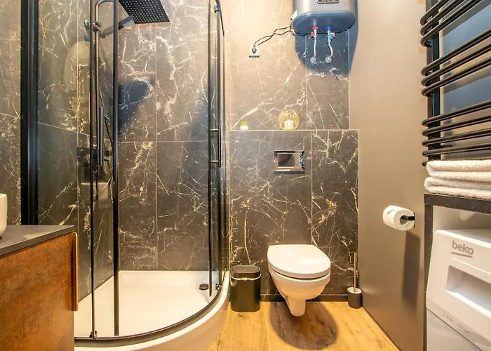 Cherry Street Oasis *